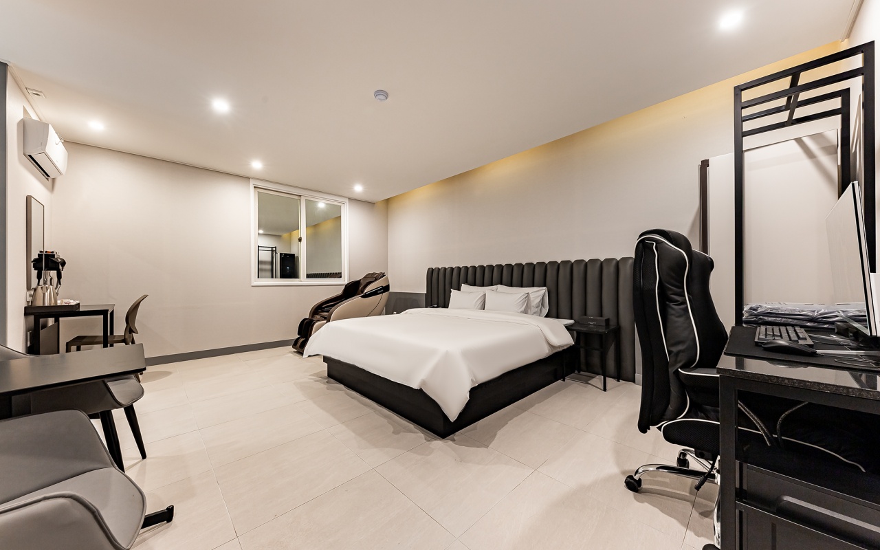 2000769928_CciezDuh_4bfc5e53b92074ee4d3ec875fd5b7a3789562ad3.jpg 이미지크게보기