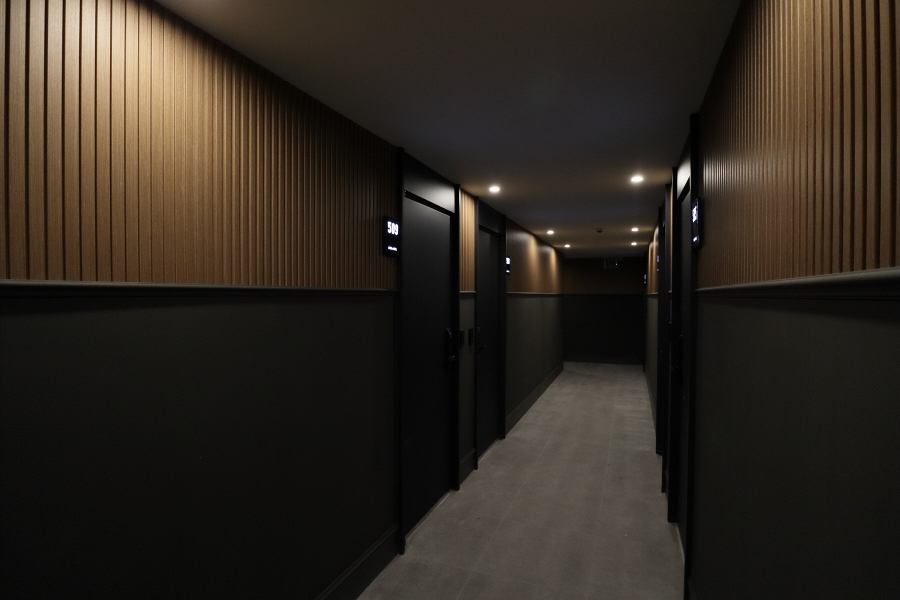 2000769928_eCET4s8a_6540fd1fd6bb3f76a4d1516b02f5a6d4e33027f1.JPG 이미지크게보기