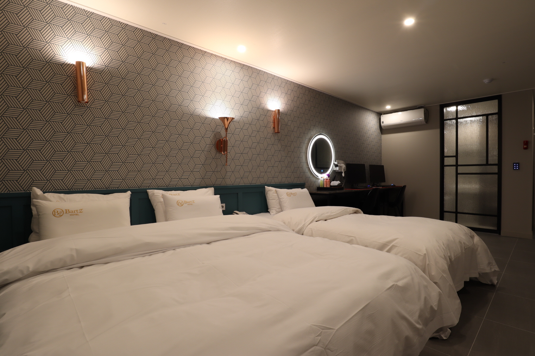 2000769928_evrTz3iw_d876d19a1882eaf0474ad775c31195f45fcea81f.JPG 이미지크게보기