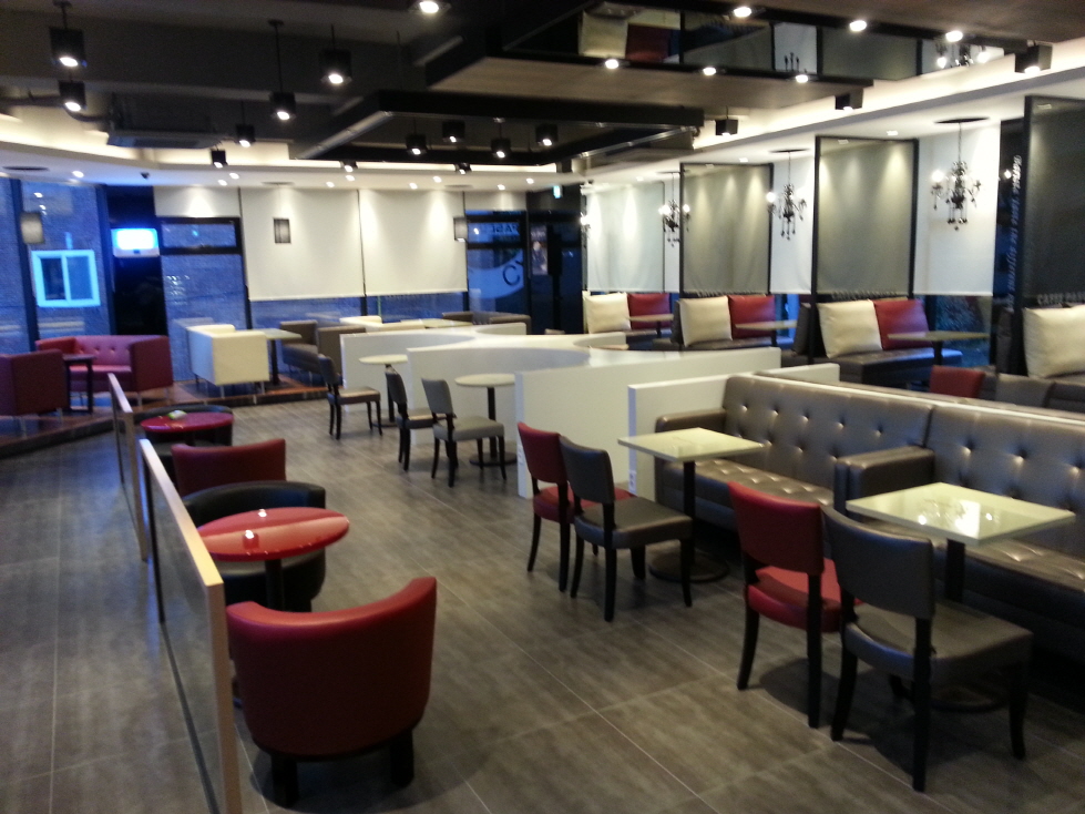 2000769928_gyaUzLdC_bec4e2cee6609545f3806982b498b96e42074b76.jpg 이미지크게보기