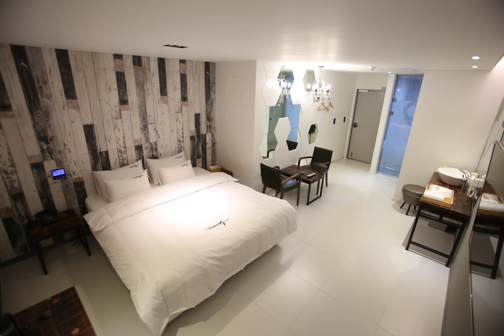 29131_copy_29133_2000769928_BgwiKq4P_76648bd2bb7b66ff3ea1510144bc8fc0f922b3f5.jpg 이미지크게보기