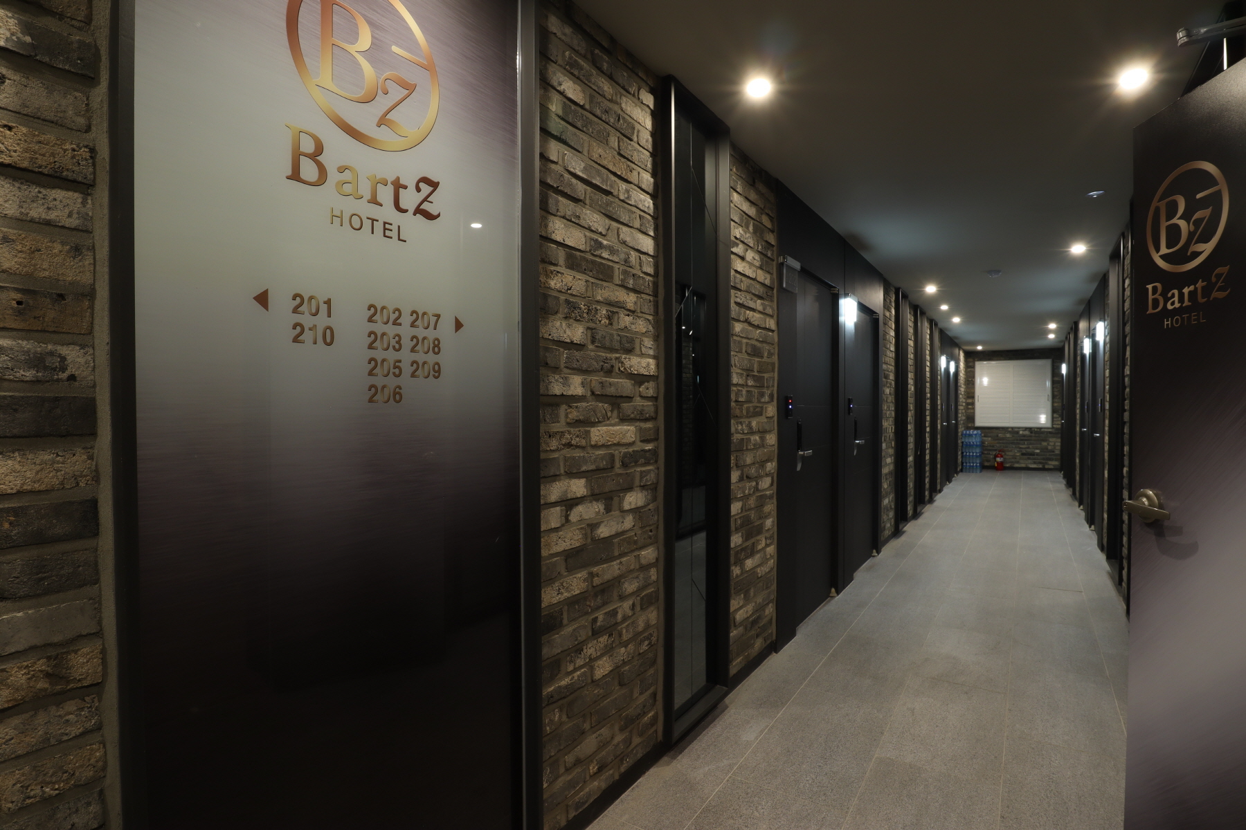 /user/i/intdesign/editor/2311/566af0fc50defe5ee70f658ce7556e64_1699320947_2462.JPG 이미지크게보기