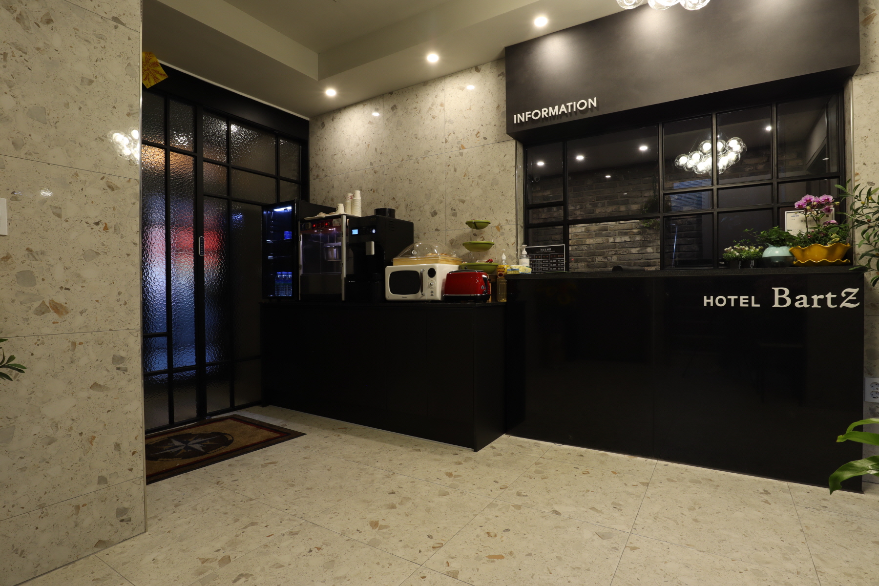 /user/i/intdesign/editor/2311/566af0fc50defe5ee70f658ce7556e64_1699320958_2241.JPG 이미지크게보기