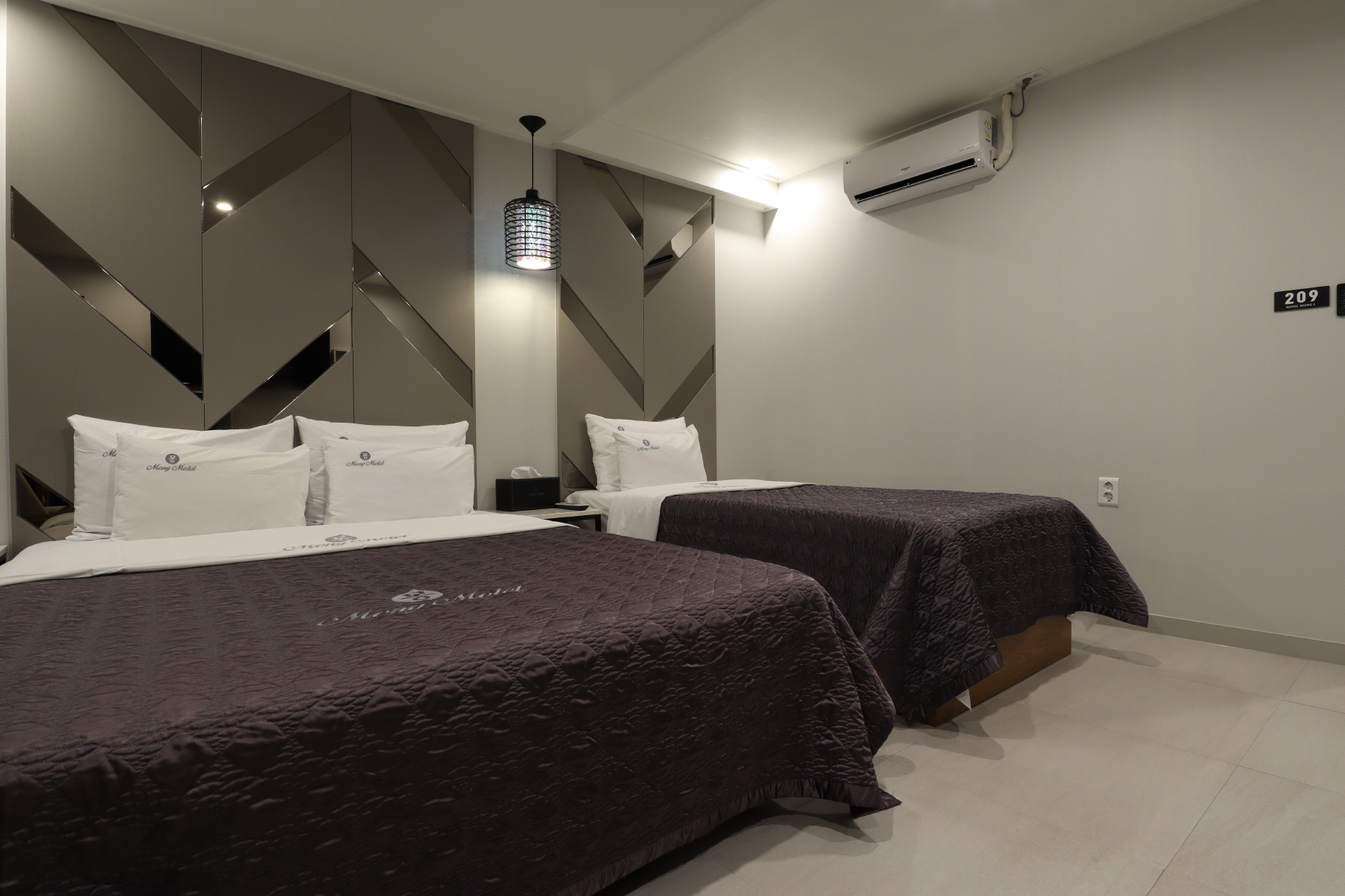 /user/i/intdesign/editor/2311/566af0fc50defe5ee70f658ce7556e64_1699321229_5245.JPG 이미지크게보기