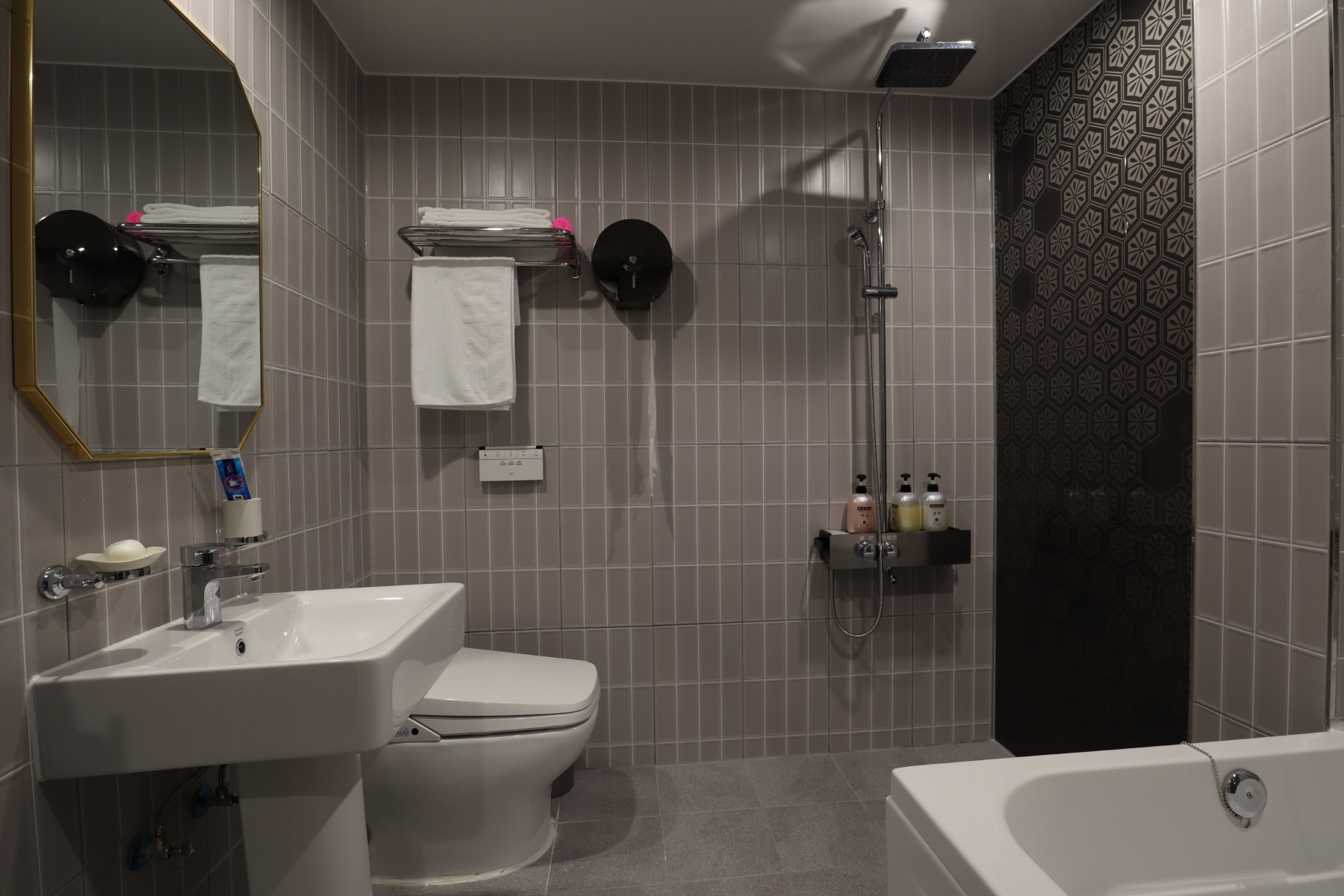 /user/i/intdesign/editor/2311/566af0fc50defe5ee70f658ce7556e64_1699321242_5034.JPG 이미지크게보기