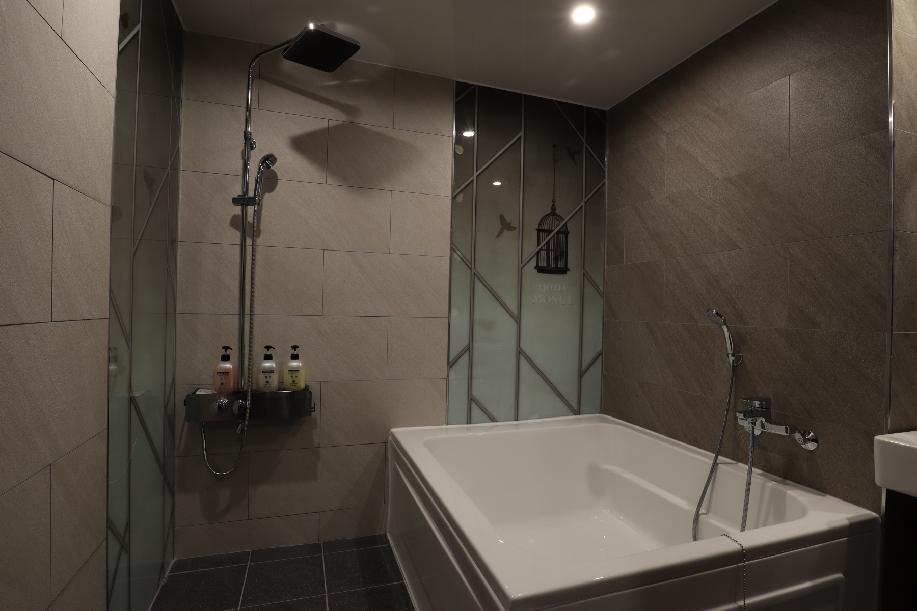 /user/i/intdesign/editor/2311/566af0fc50defe5ee70f658ce7556e64_1699321256_7292.JPG 이미지크게보기